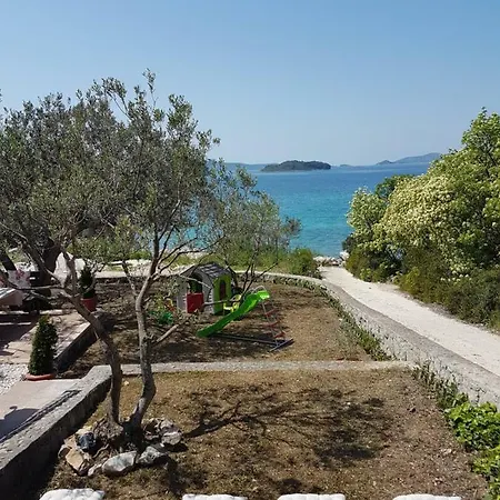 別荘 Rafael オクルグ・ゴルニ